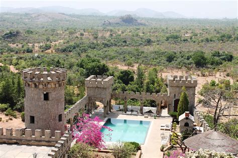  Kajuru Castle: Seikkailua Keskiajan Linnoissa Nigeriassa!